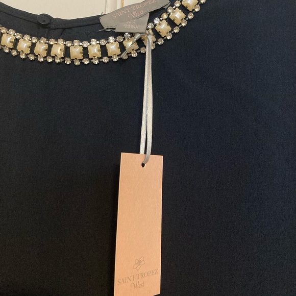 NWT San Tropez West Navy Blouse with Jeweled Neckline Size L - Picture 3 of 5